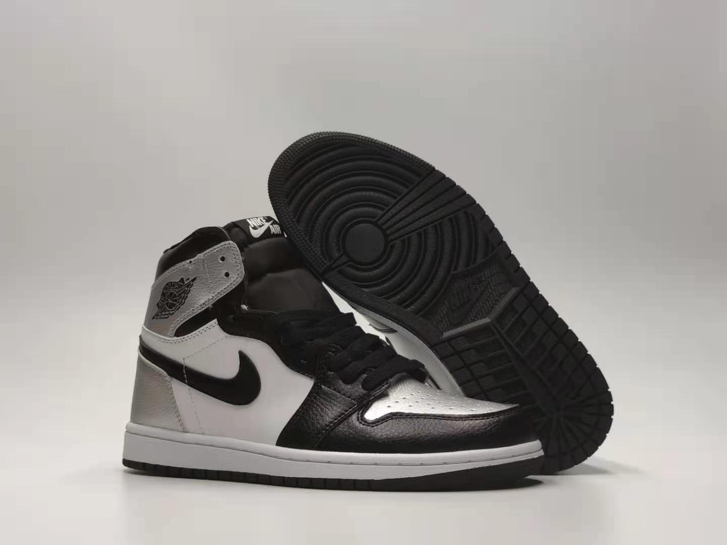 Air Jordan 1 Retro Women-011