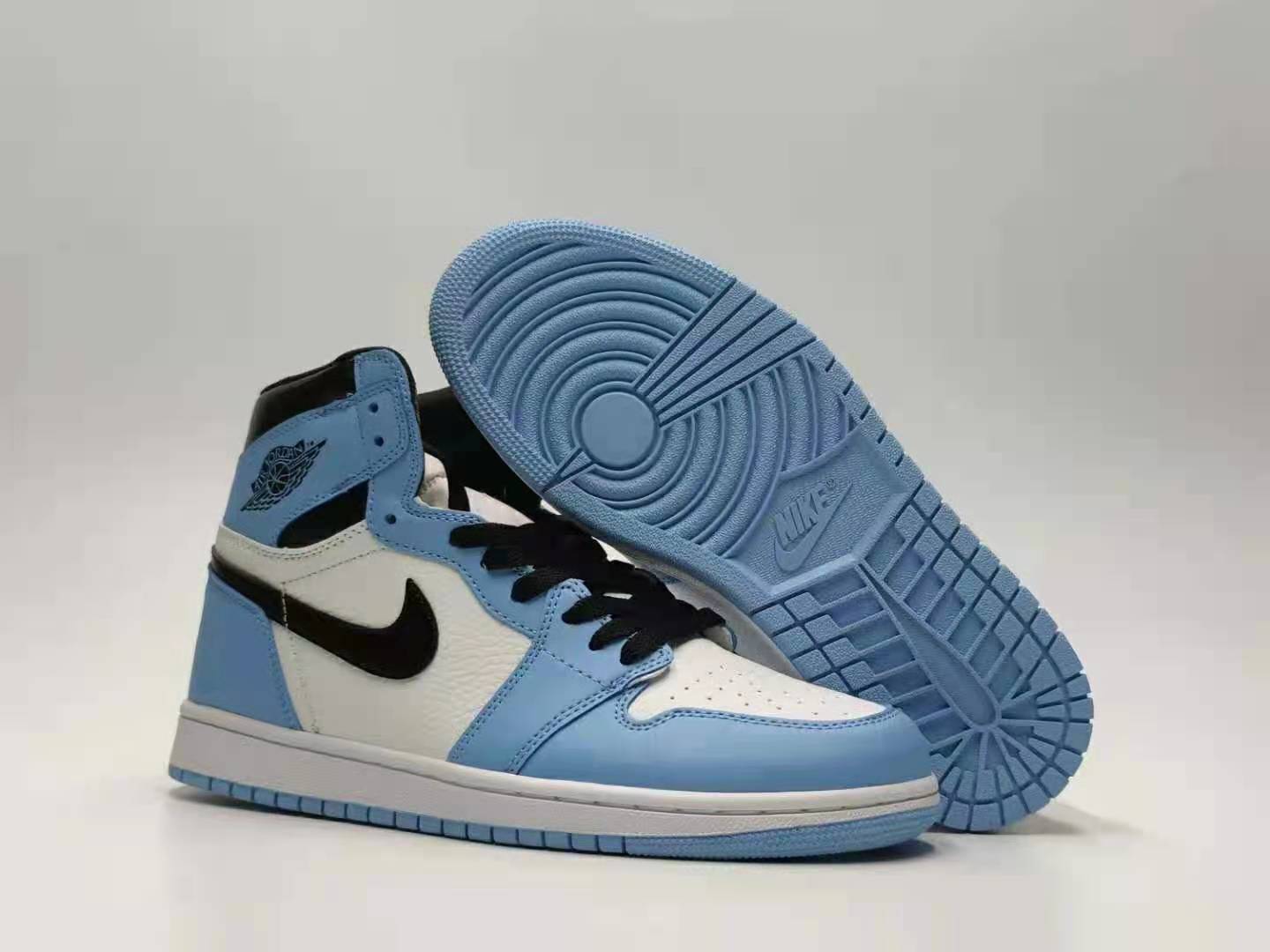 Air Jordan 1 Retro Women-012