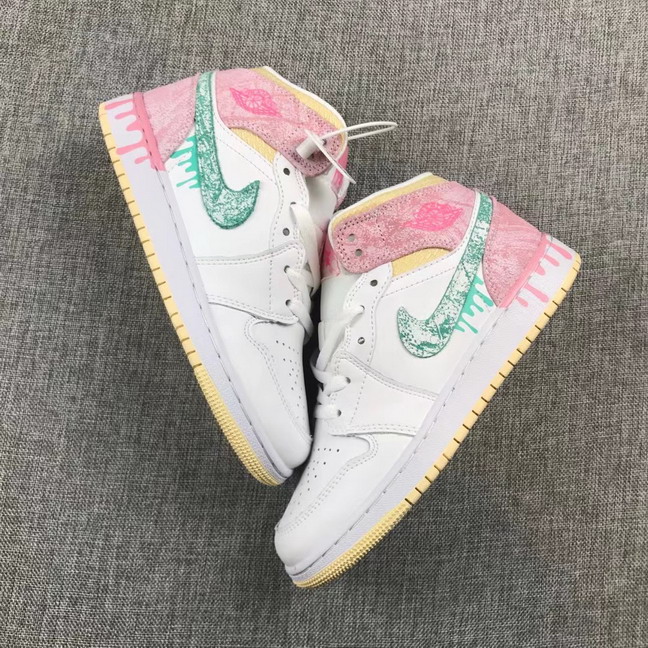 Air Jordan 1 Retro Women-016