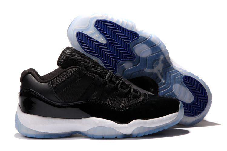 Air Jordan 11 Retro Low-041