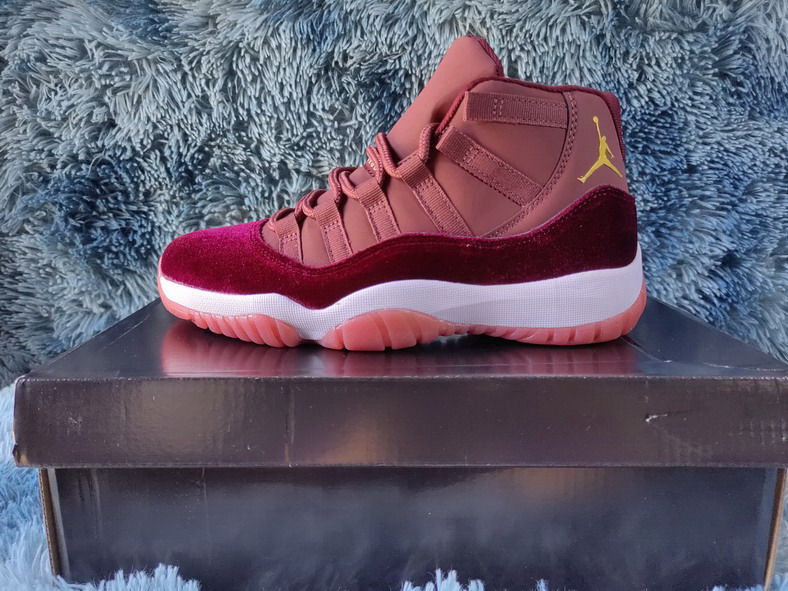 Air Jordan 11 Retro-054