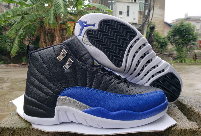 Air Jordan 12 Retro-024