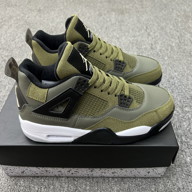 Air Jordan 4 Retro-082