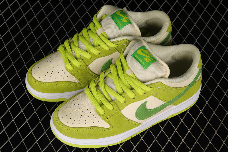 SB Dunk Low-035